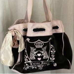 🎀ISO🎀 juicy couture daydreamer purse !